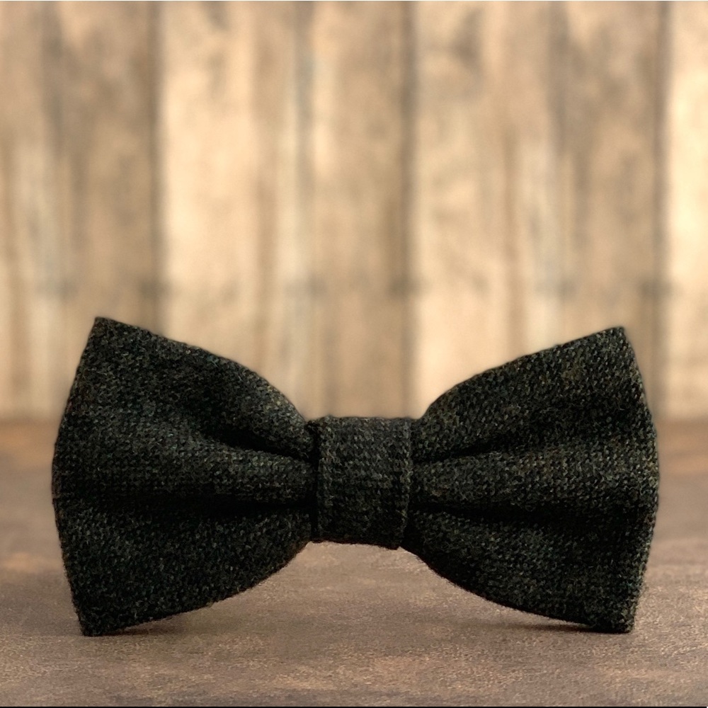 Men's Dark Green Rustic Wool Tweed Bow Tie
